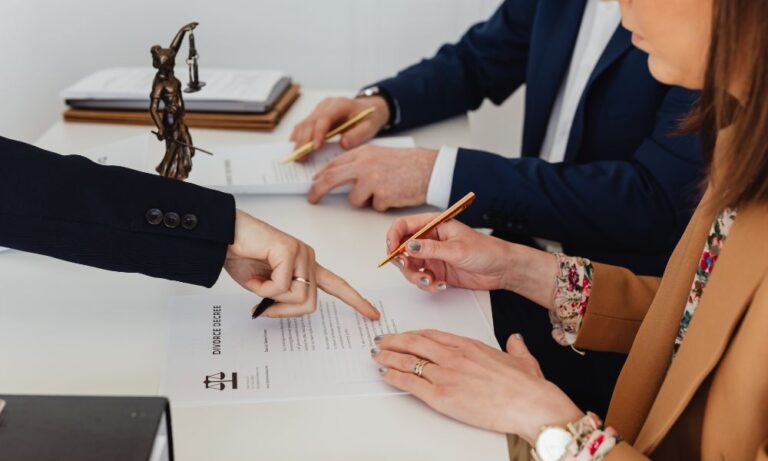 Lee más sobre el artículo ¿Cuándo necesitas un abogado de divorcio?